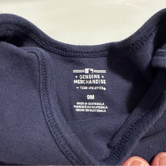 New York Yankees Baby Onesie 9 Months unisex - Picture 4 of 5